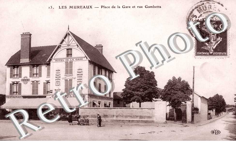 La Place de la Gare et Rue Gambetta