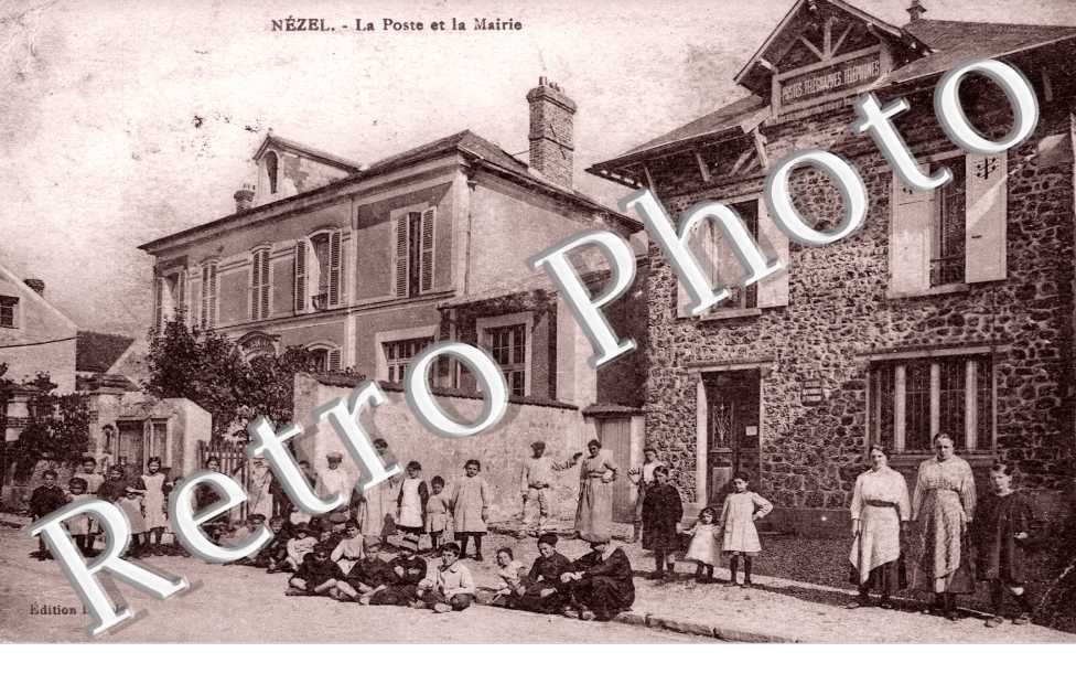 La poste et la mairie