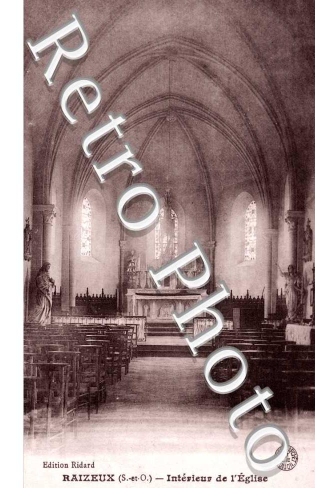 Interieur de l'eglise