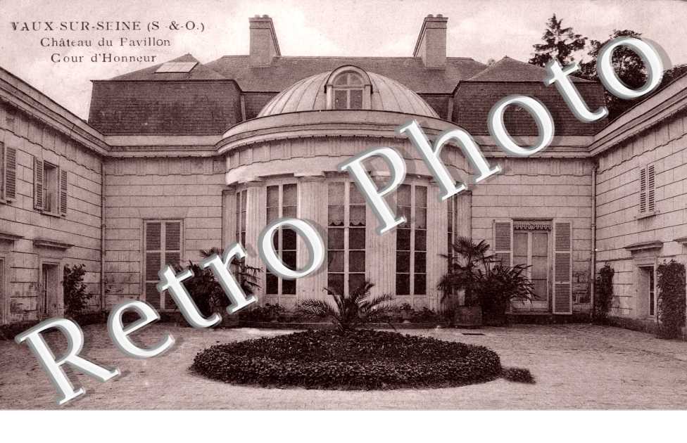 Chateau du Pavillon - Cour d'Honneur