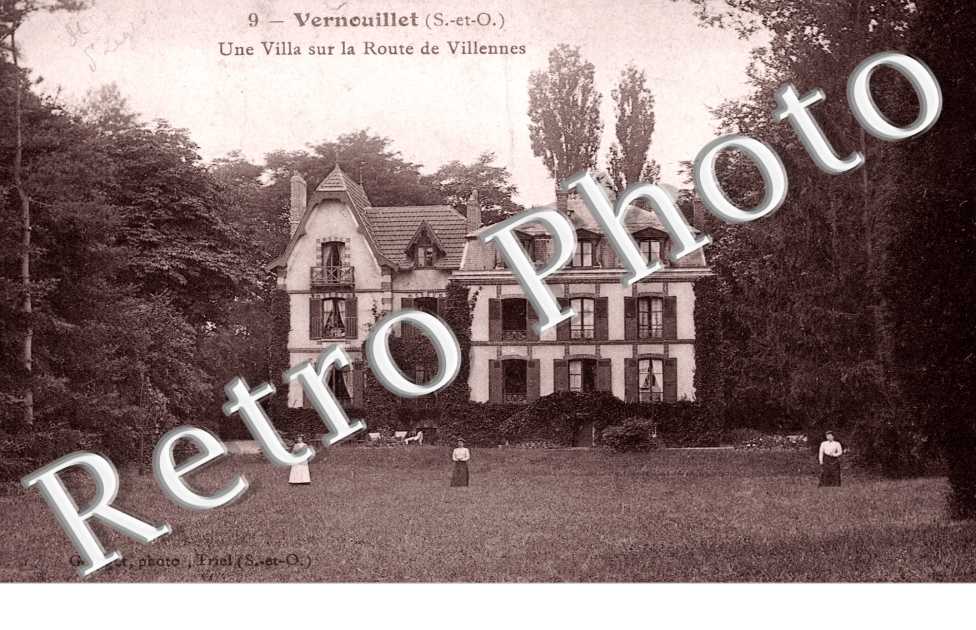 Une Villa sur la Route de Villennes