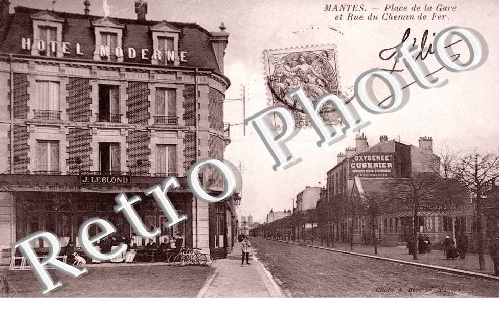 Place de la Gare et Rue du Chemin de fer
