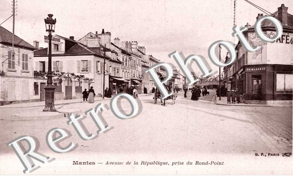 l'Avenue de la Republique prise du Rond-Point