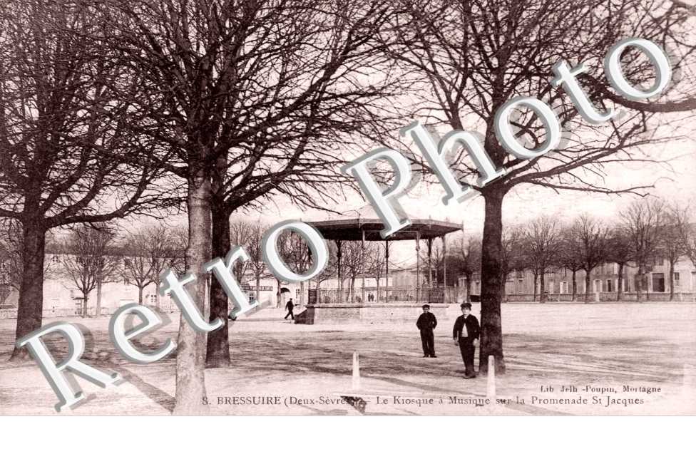 Kiosque a Musique sur la Promenade St Jacques