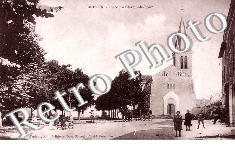 la Place du Champ de Foire, Brioux