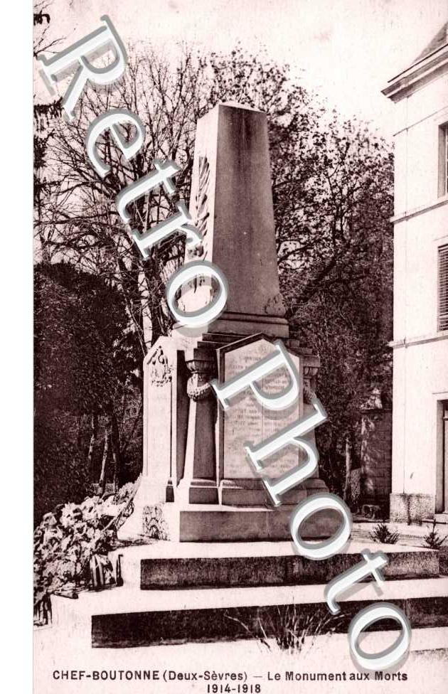 Le Monument Aux Morts