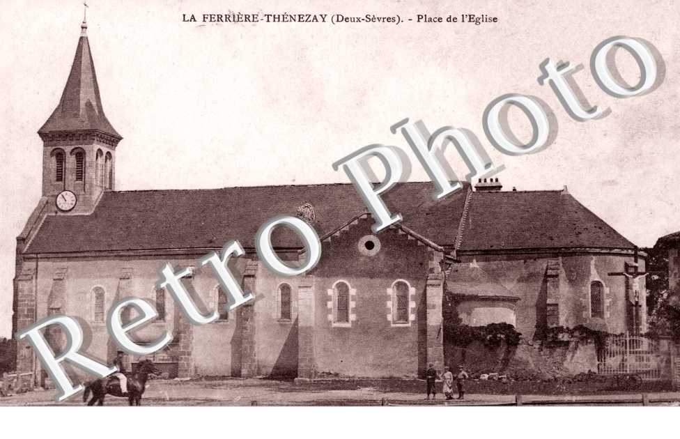 la Place de l'Eglise, la Ferriere-Thenezay