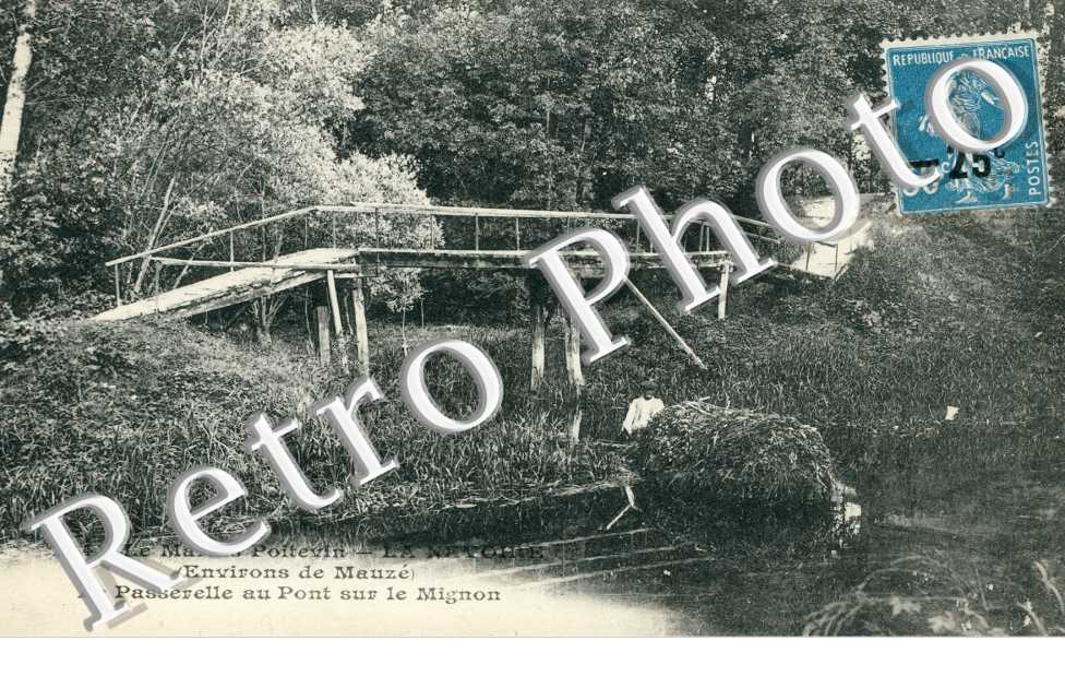 Marais Poitevin, La Nevoire, passerelle sur le Mignon