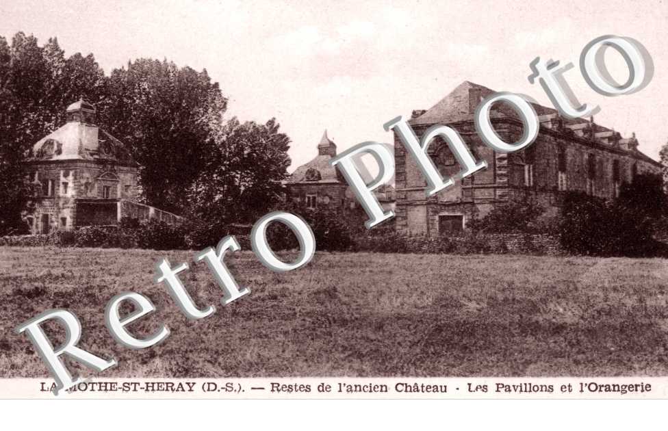 Ruines de l'ancien chateau, les pavillons et l'Orangerie
