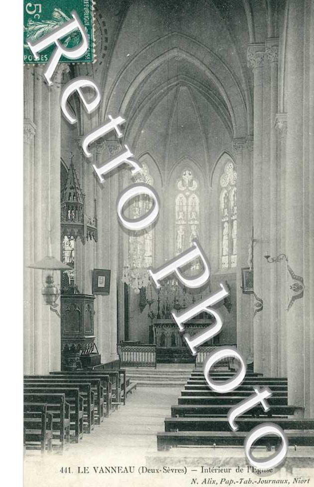 Interieur de l'Eglise