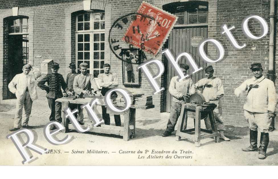 Scenes MIlitaires, Caserne du 2eme Escadron du Train, les Ateliers des Ouvriers
