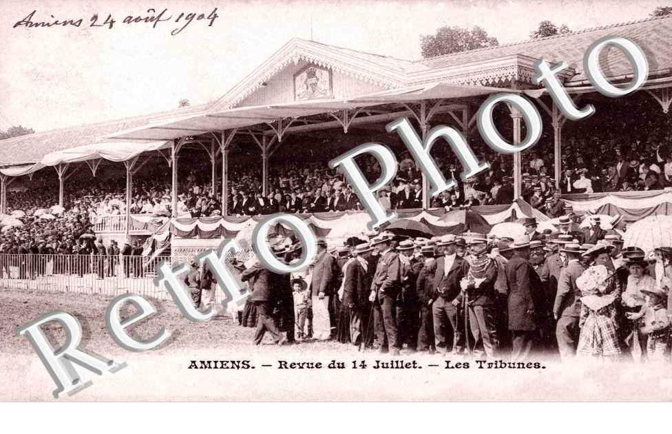 Revue du 14 juillet - Les tribunes