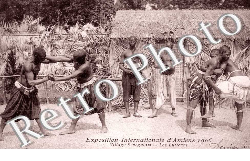 Exposition Internationale d'Amiens 1906, Village Senegalais, les Lutteurs