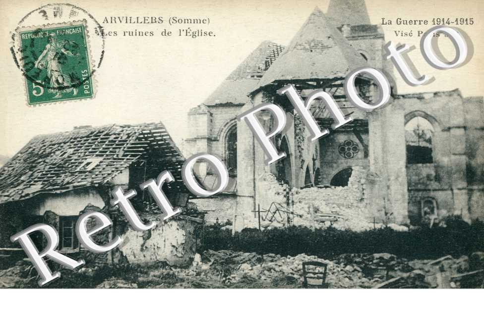 Les Ruines de l'Eglise apres le bombardement