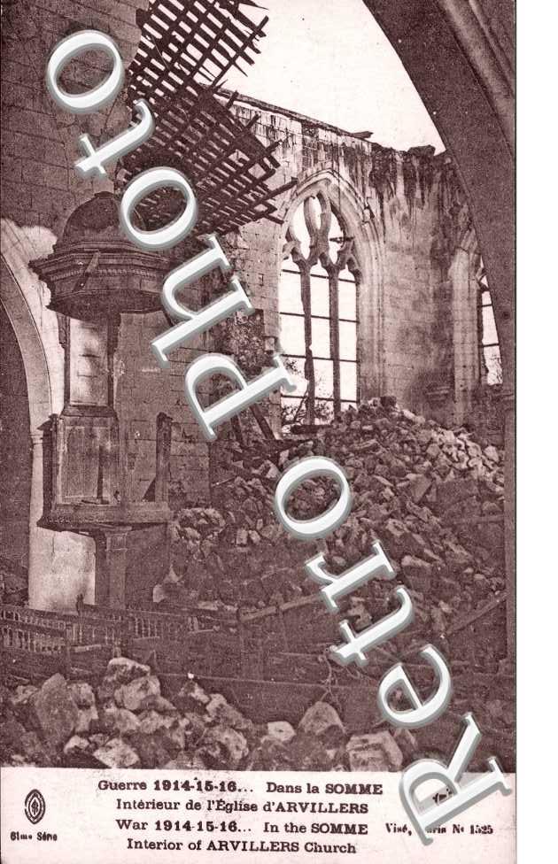 Interieur de l'Eglise apres le bombardement