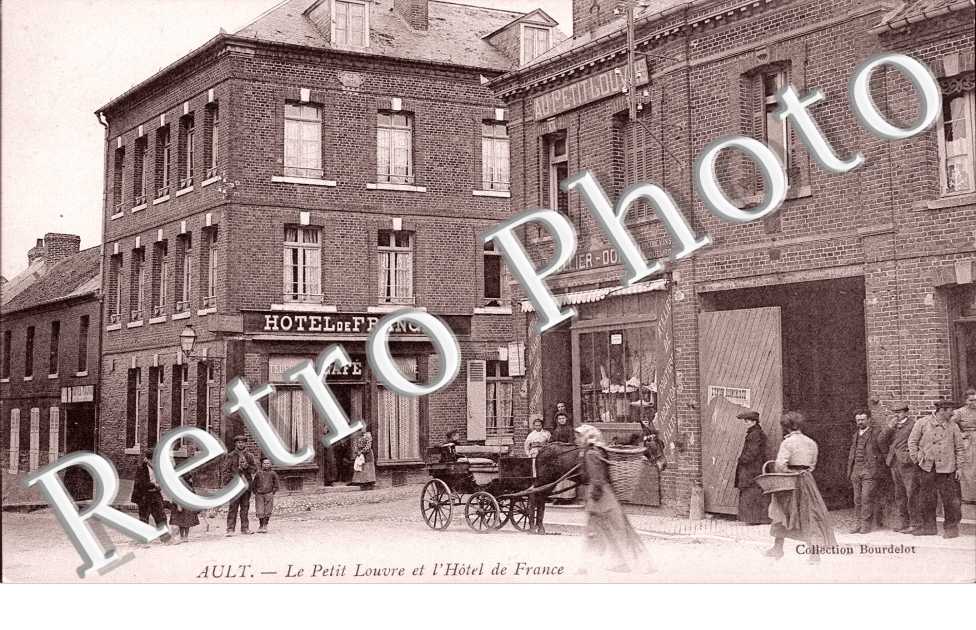 le petit Louvre et l'hotel de France