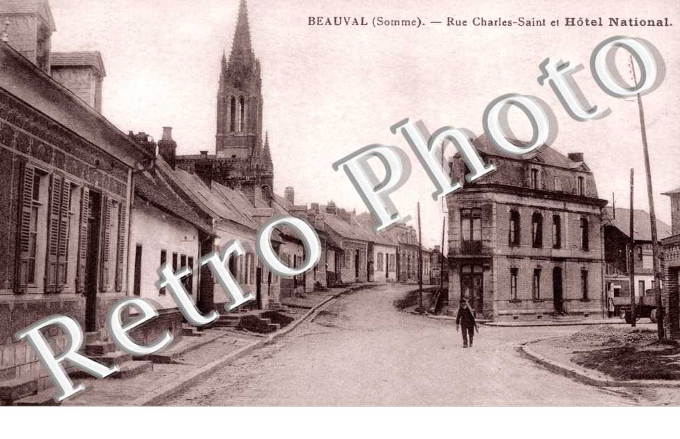 Rue Charles Saint et Hotel National