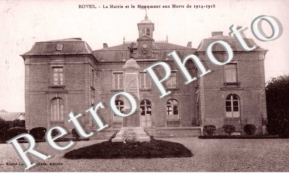 Mairie et monument aux morts