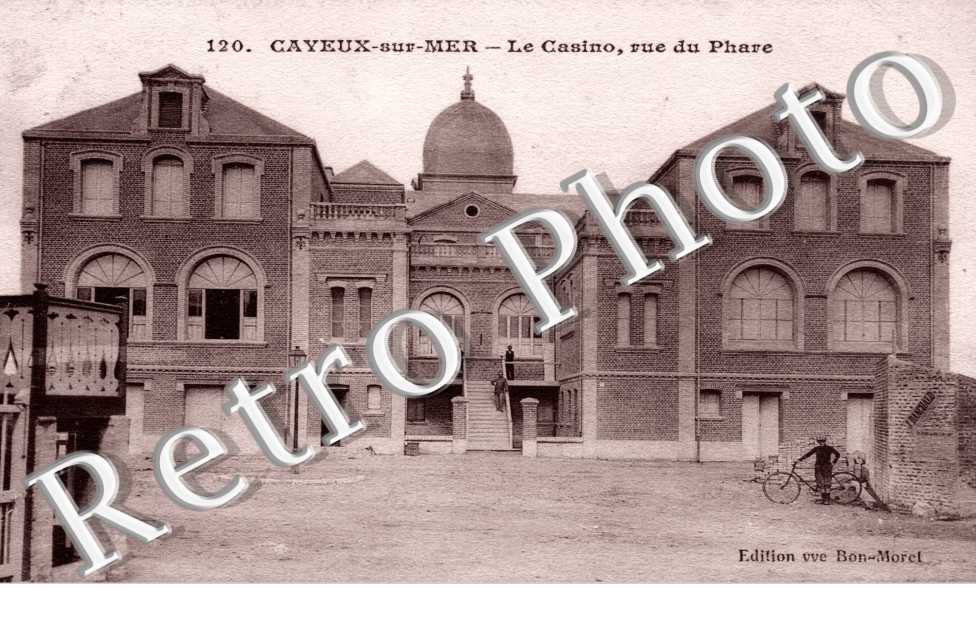 Le Casino rue du Phare
