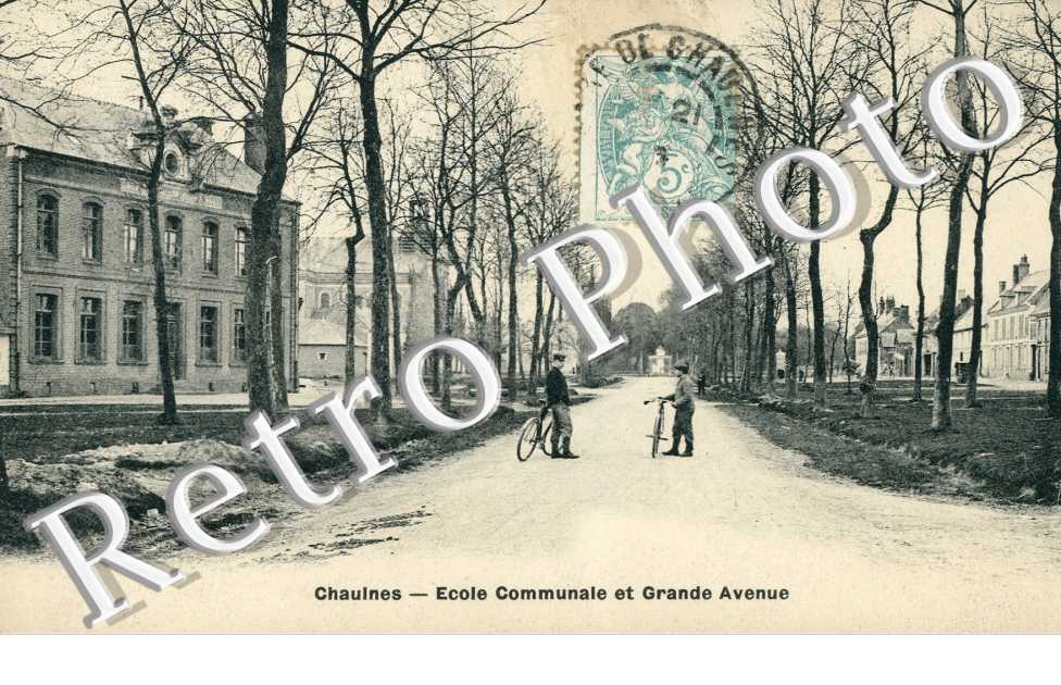 Ecole Communale et Grande Avenue