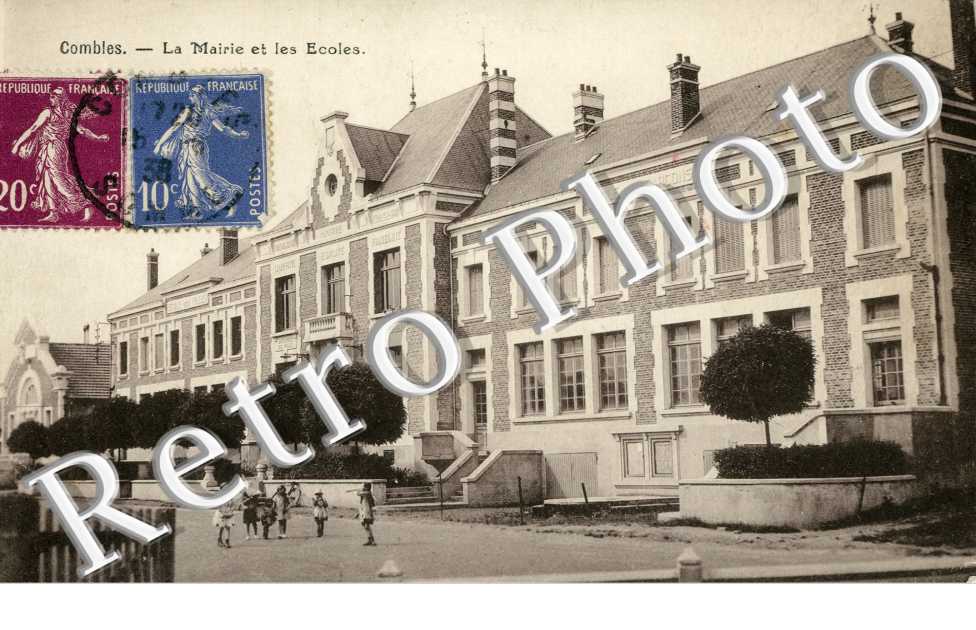 La Mairie et les Ecoles