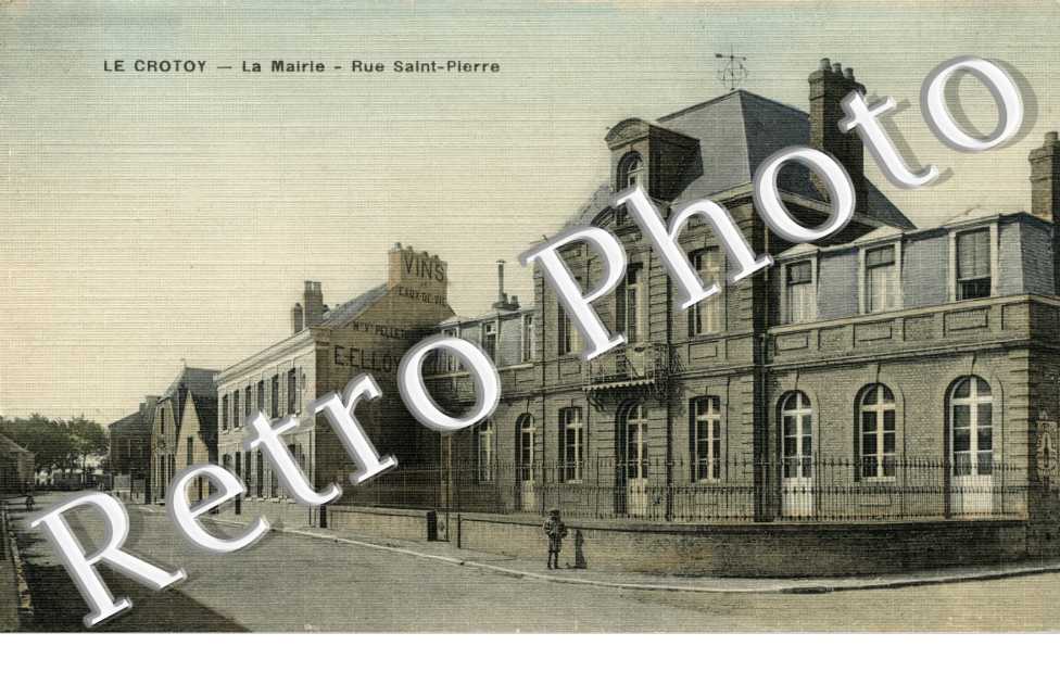 La mairie. Rue Saint-Pierre