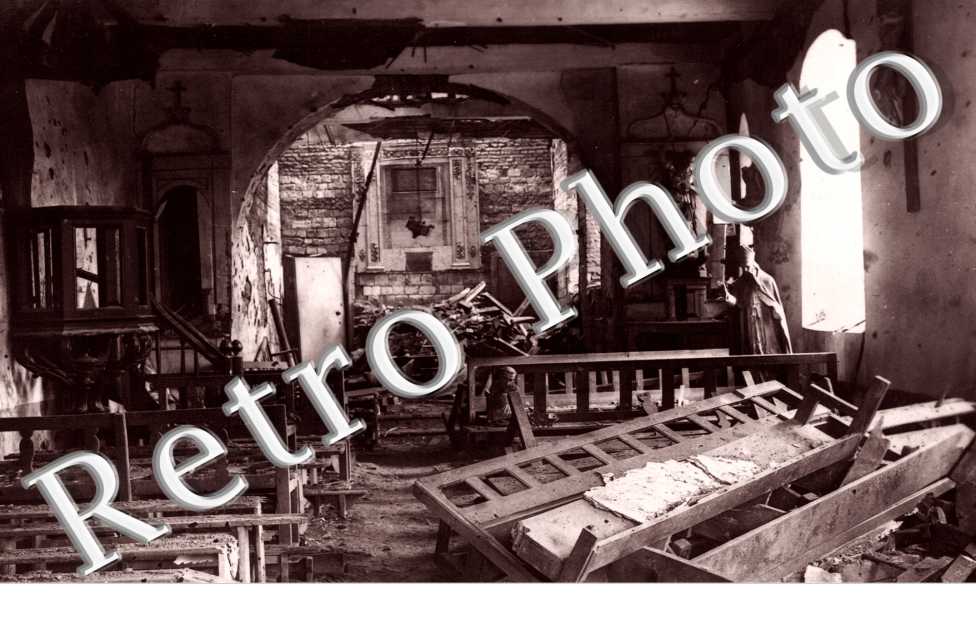 Interieur de l'eglise en ruines 1915-1917