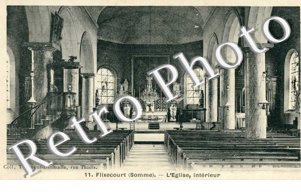 Interieur de l'eglise