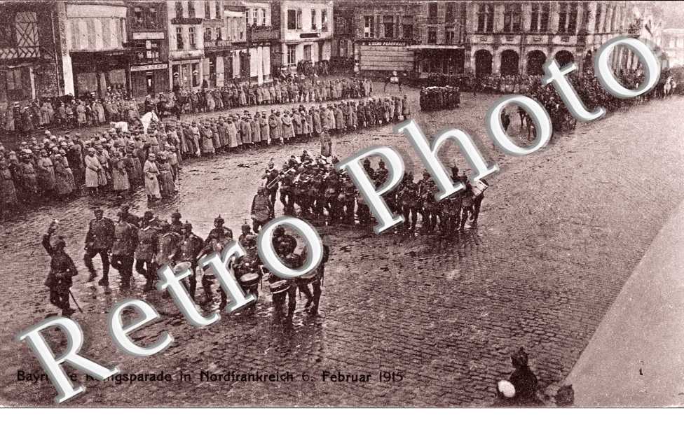 Defile d'une Fanfare de Soldats Allemands