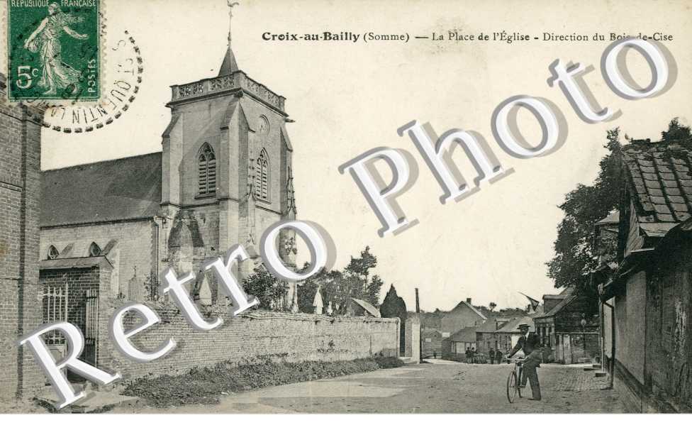 la Place de l'Eglise, Direction du Bois-de-Cise