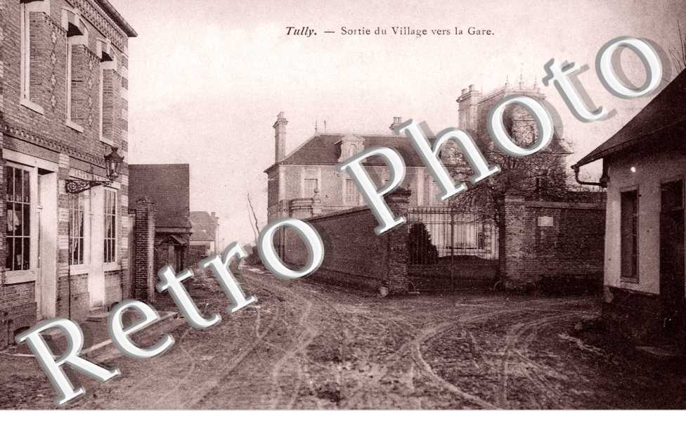 Sortie du Village vers la Gare
