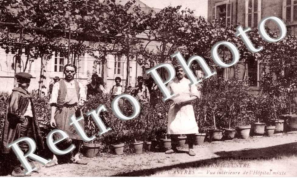 Vue Interieure de l'Hopital Mixte, la Tourelle