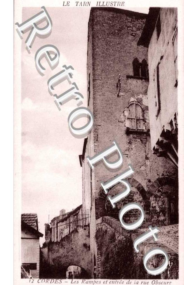 Les rampes et entree de la rue Obscure