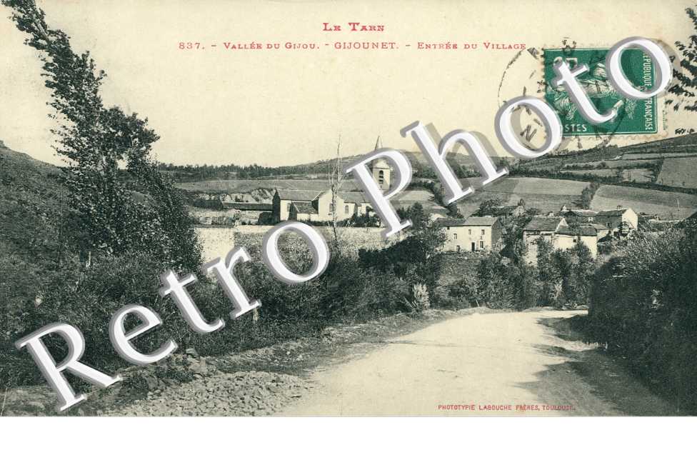 Entree du Village