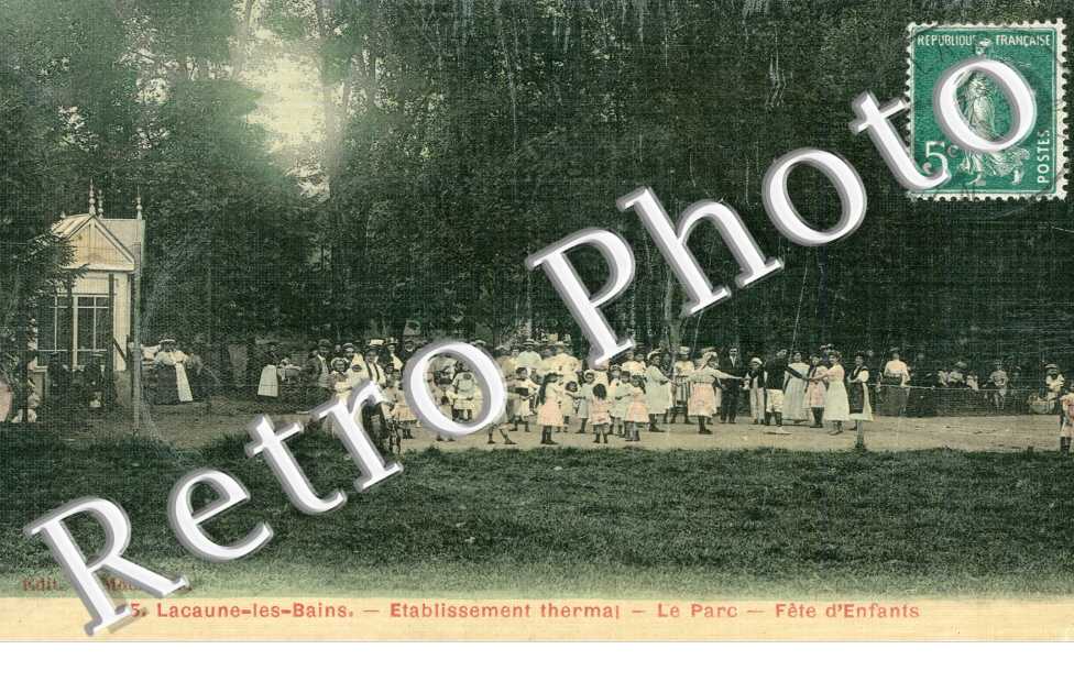 Etablissement thermal - le parc - fete d'enfants