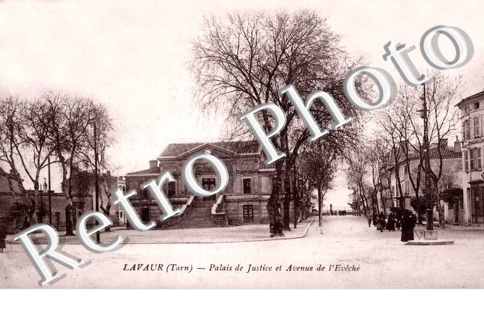 palais de justice et avenue de l' Eveche