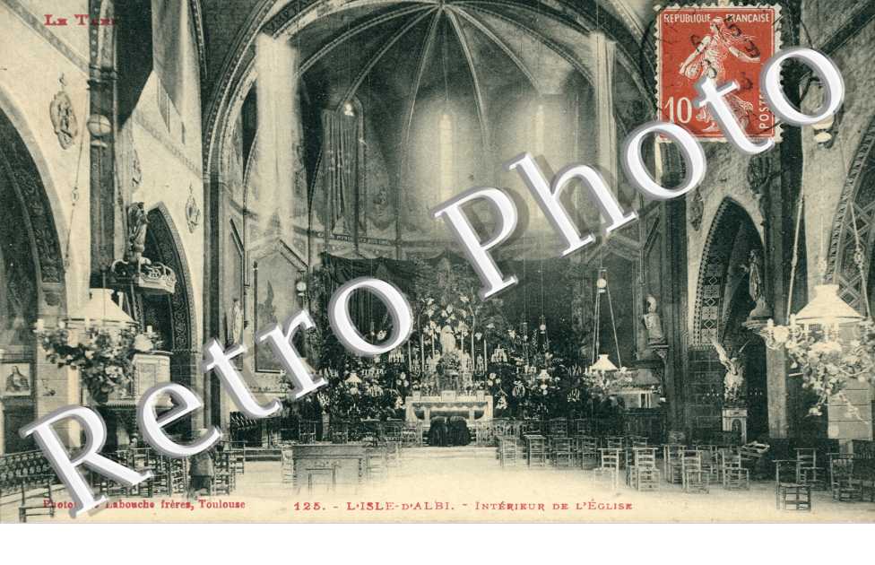 interieure de l'eglise