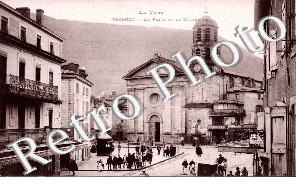 la Place et la Cathedrale