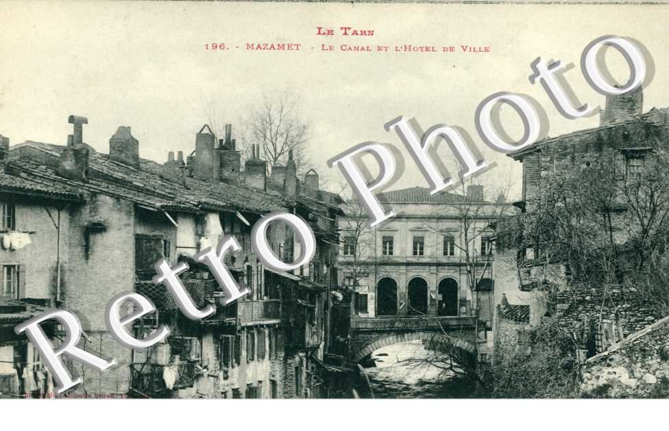 le Canal et l'Hotel de Ville