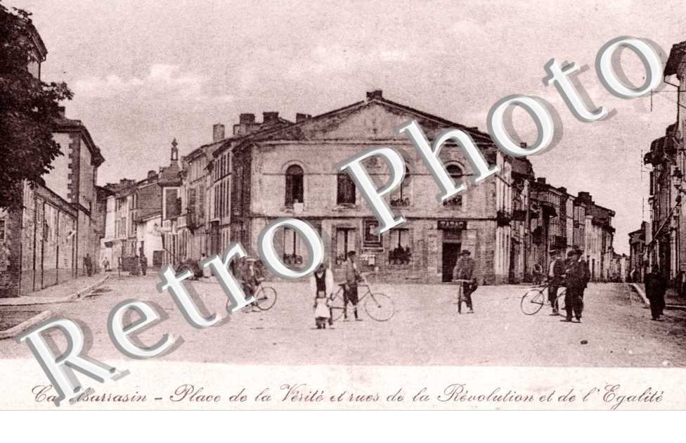 la Place de la Verite et Rue de la Revolution et de l'Egalite