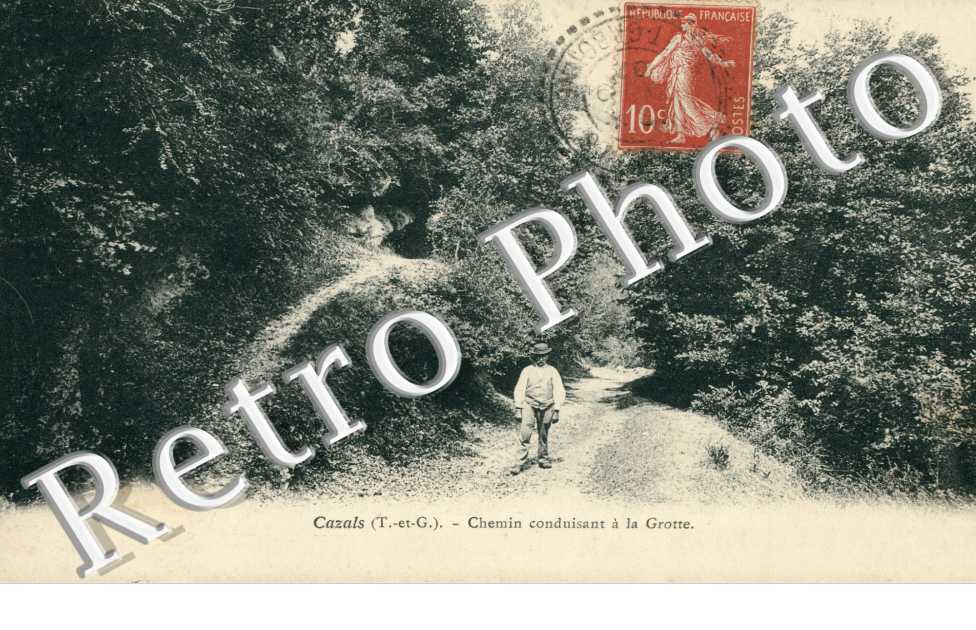 Chemin conduisant a la Grotte