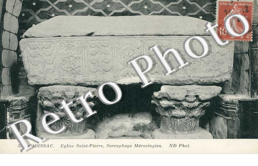Eglise Saint Pierre, Sarcophage Merovingien