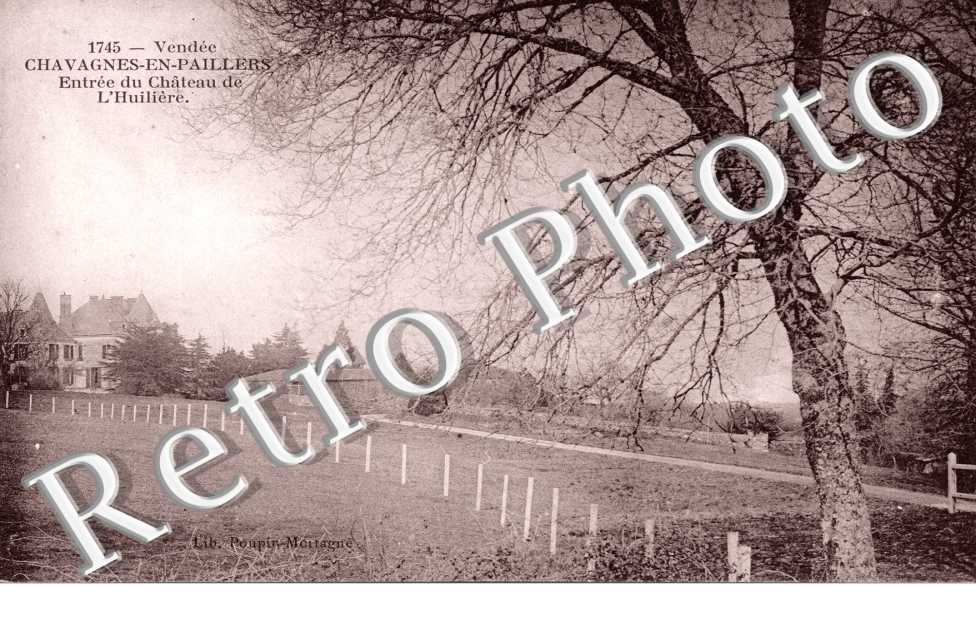Entree du chateau de l'Huiliere