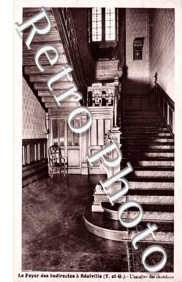 le foyer des indirectes, l'escalier des chambres