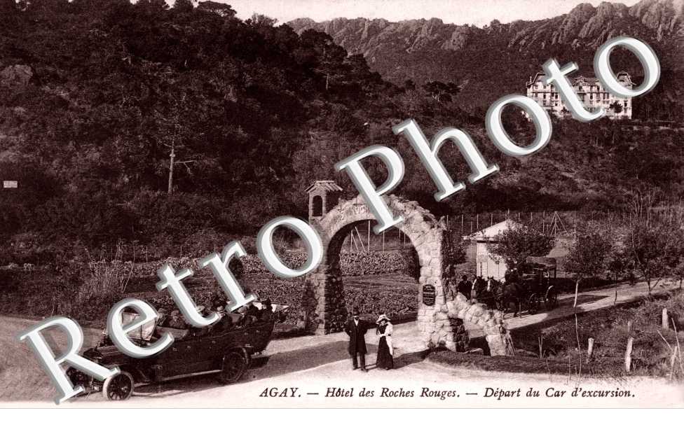 Hotel des Roches Rouges Depart du Car d'excursion