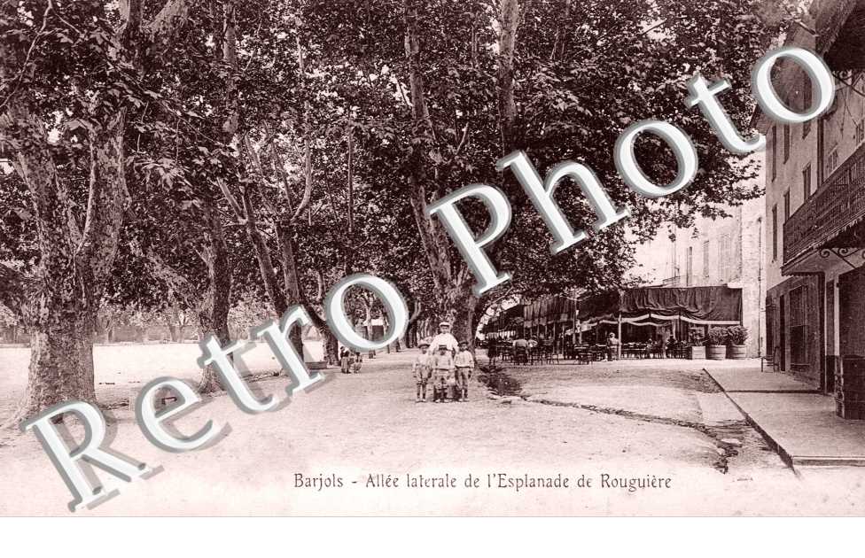 Allee laterale de l'esplanade de Rouguiere