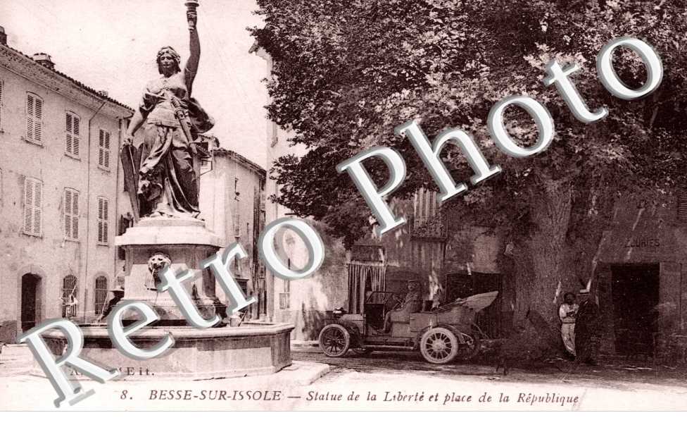 Statue de la liberte et place de la Republique