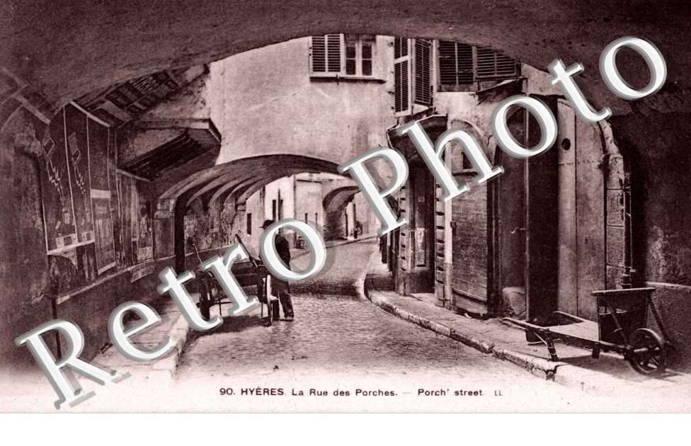 la rue des Porches