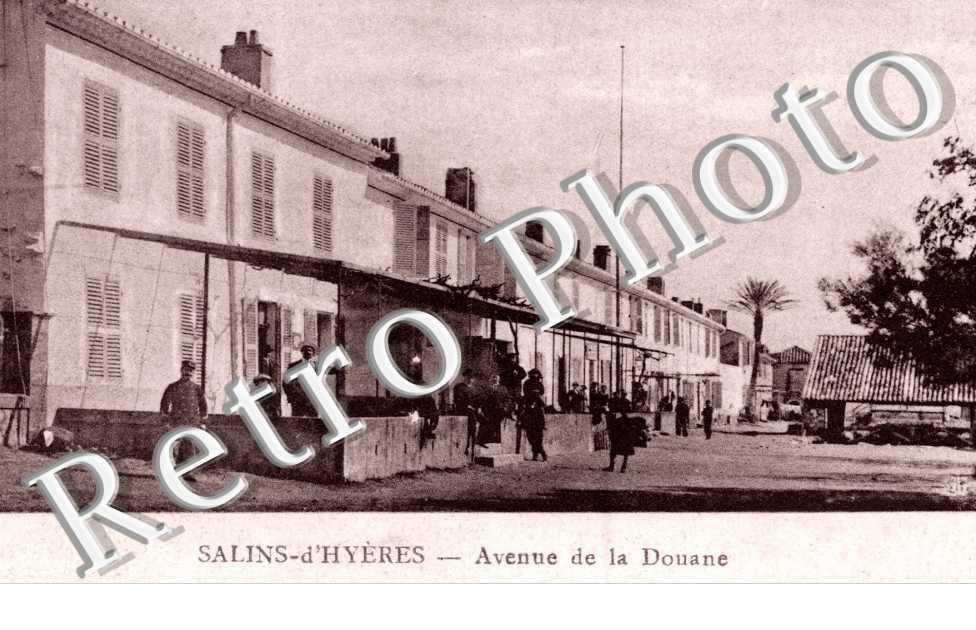 SALINS D'HYERES. Avenue de la Douane
