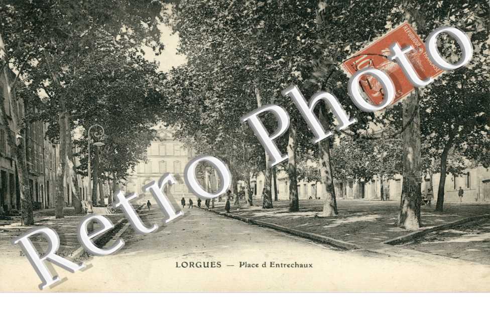Place d'Entrechaux